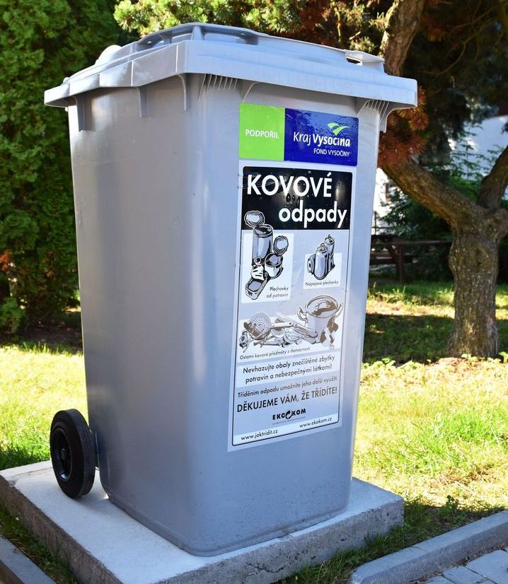 Další nádoby na kovy